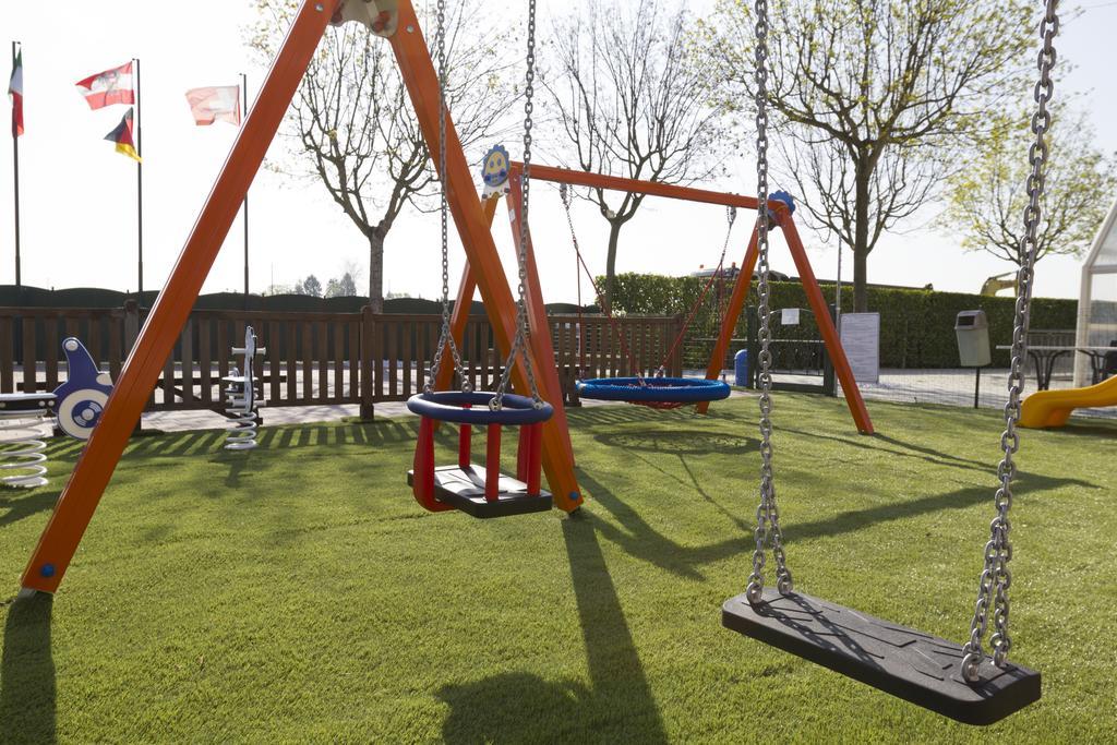 Camping Da Giovanni Peschiera del Garda Luaran gambar