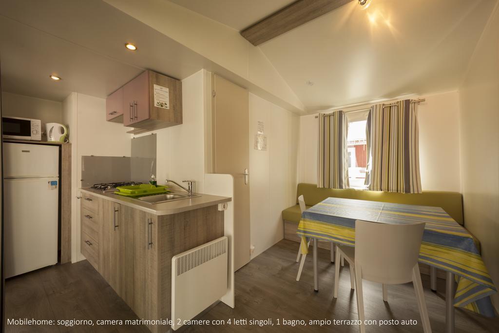 Camping Da Giovanni Peschiera del Garda Luaran gambar