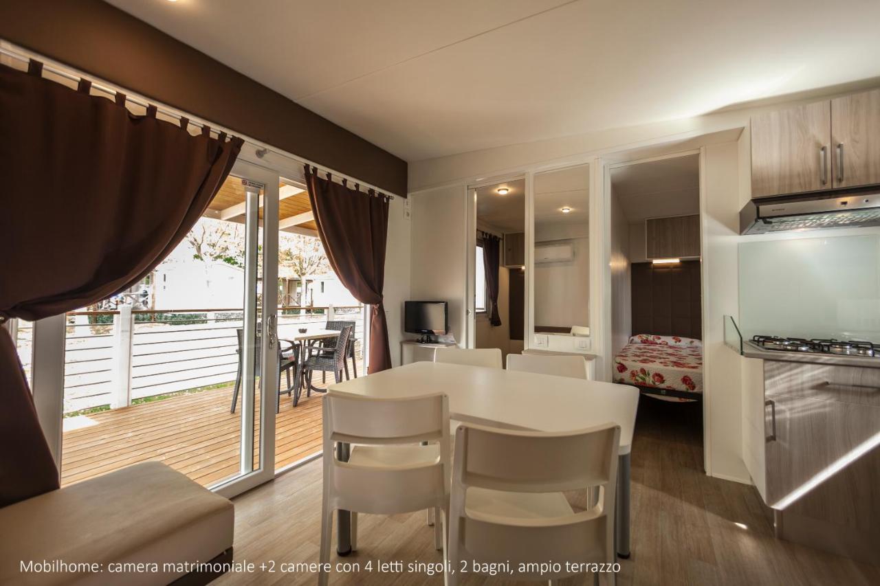Camping Da Giovanni Peschiera del Garda Luaran gambar